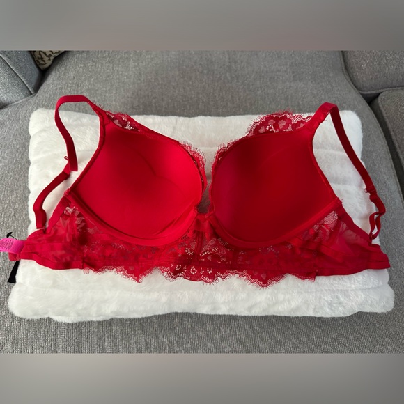 New with tags XS panties and C34 push up bras - Picture 2 of 15